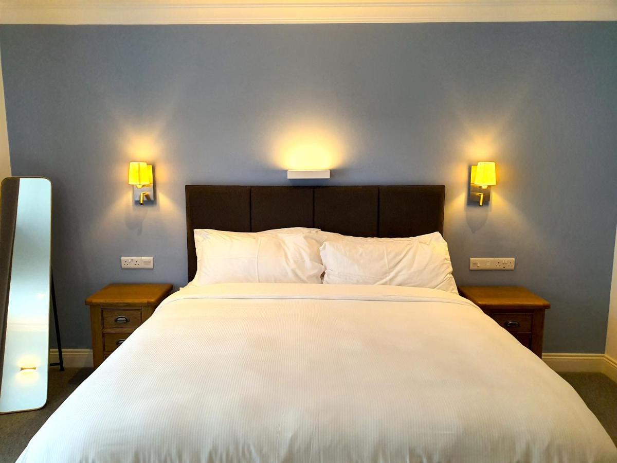 Dingle Garden Townhouse B&B 외부 사진 A bedroom at the hotel