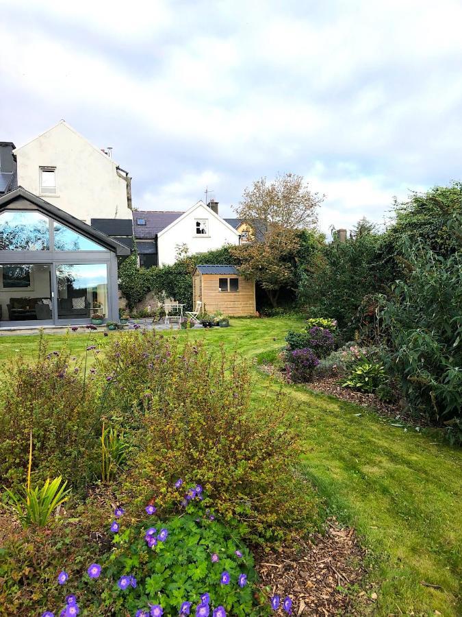 Dingle Garden Townhouse B&B 외부 사진 The garden of the house