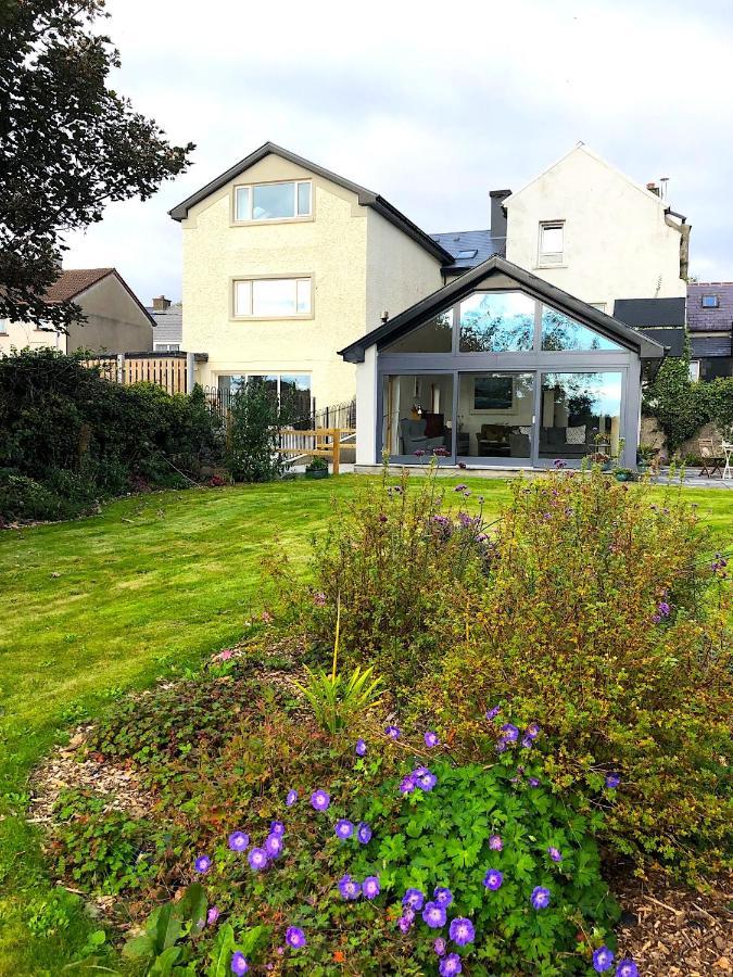 Dingle Garden Townhouse B&B 외부 사진 The garden of the house