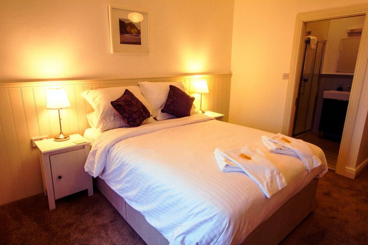 Dingle Garden Townhouse B&B 외부 사진 A bedroom at the hotel